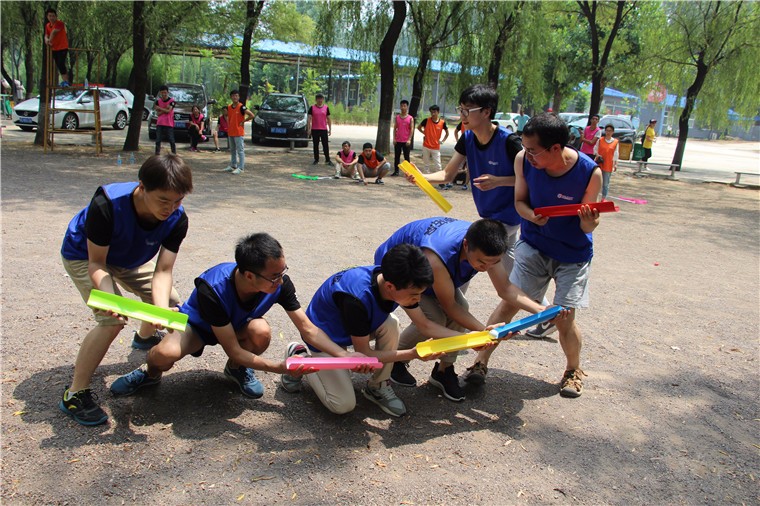 [快樂假日大酒店]+二日旅游團(tuán)建活動