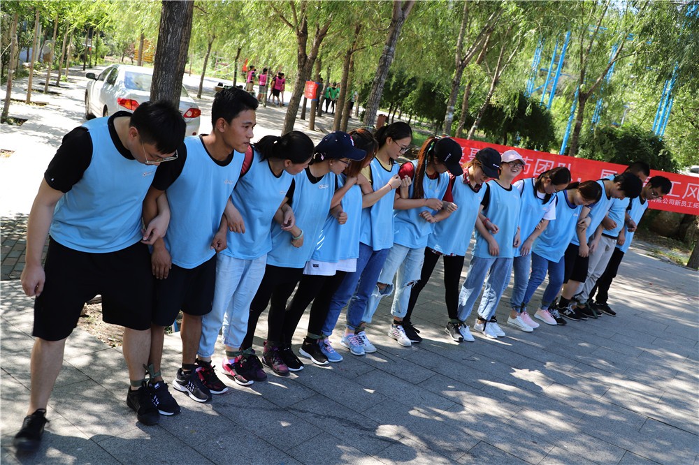 [百泉山自然風(fēng)景區(qū)拓展基地]-素質(zhì)拓展-二日?qǐng)F(tuán)建