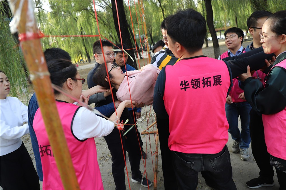 [懷柔苑林山莊]-兩日戰(zhàn)狼特訓(xùn)拓展活動