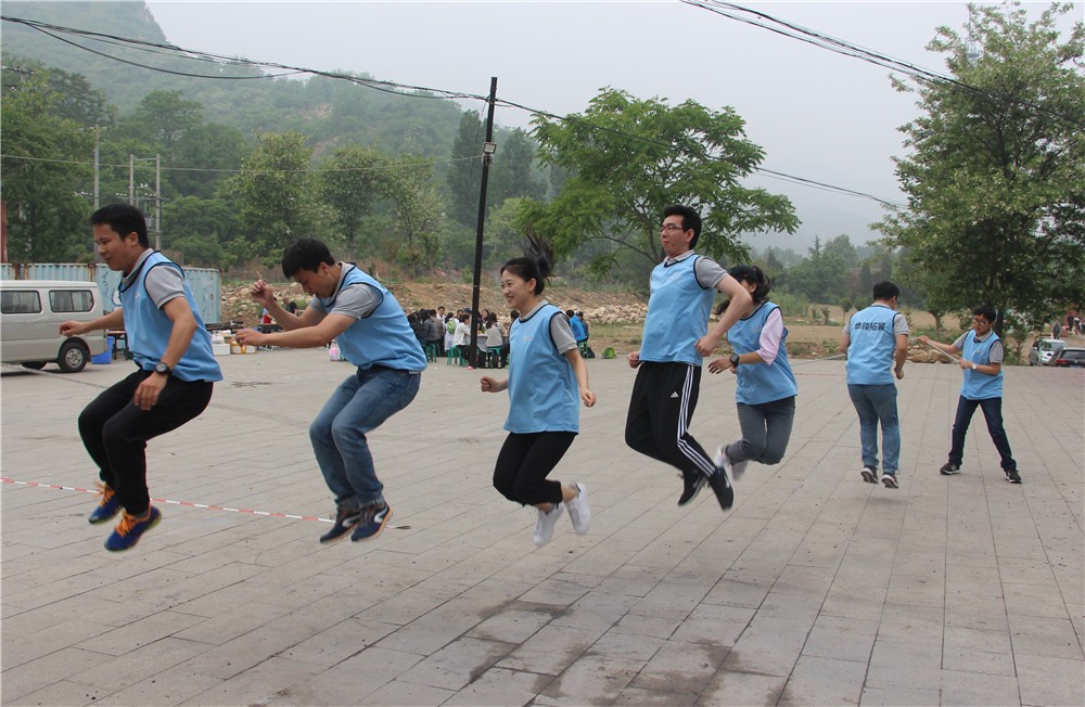 [房山北斗山莊]+場地拓展半日團(tuán)建活動