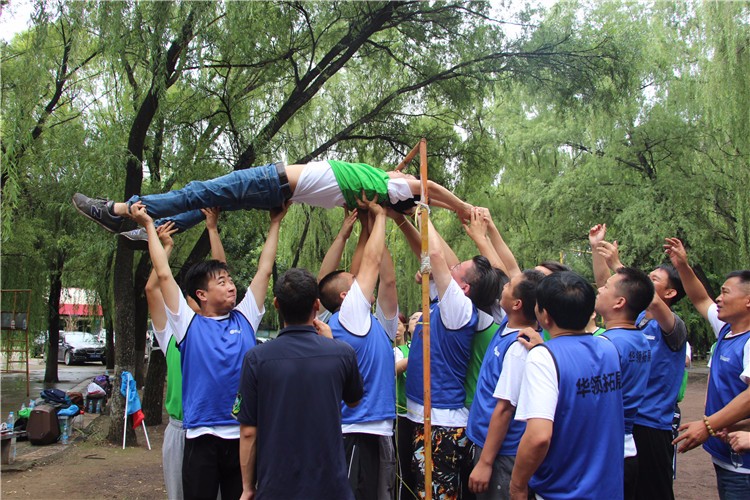 [上海華博生態(tài)拓展基地]+戰(zhàn)狼特訓(xùn)一日拓展活動(dòng)